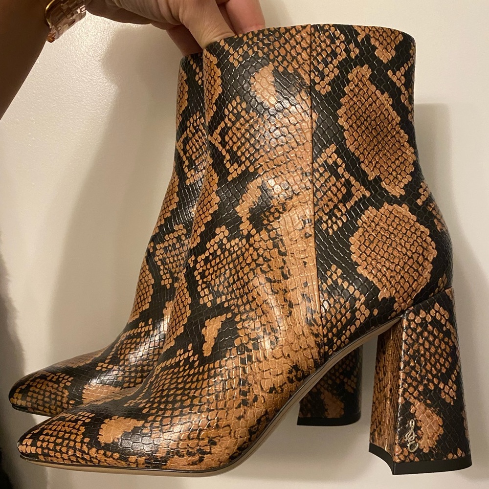 Sam Edelman Codie Booties - Picture 4 of 7